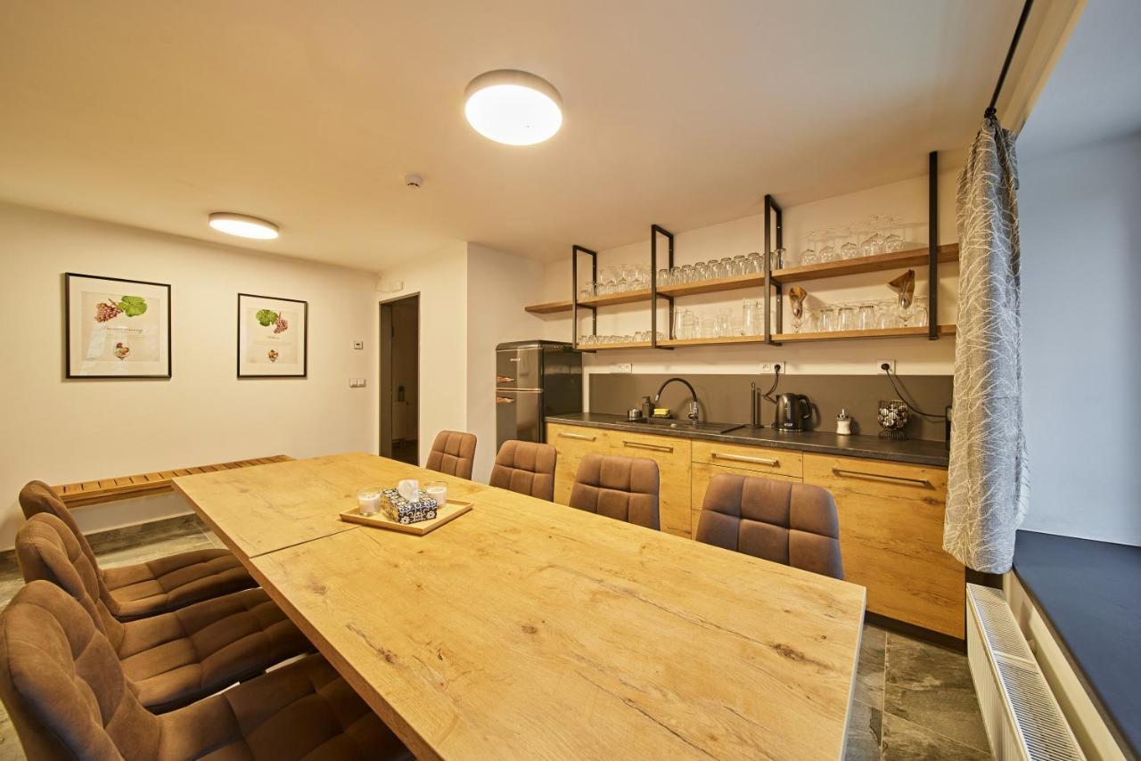 Vlci Stopa Apartments Pec pod Sněžkou Eksteriør bilde